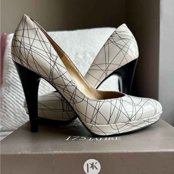 Women’s heels - Picture 2 of 10